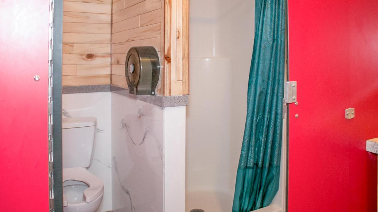 Funstays Glamping Setup Tent In Rv Park #1 Ok-T1 모아브 외부 사진